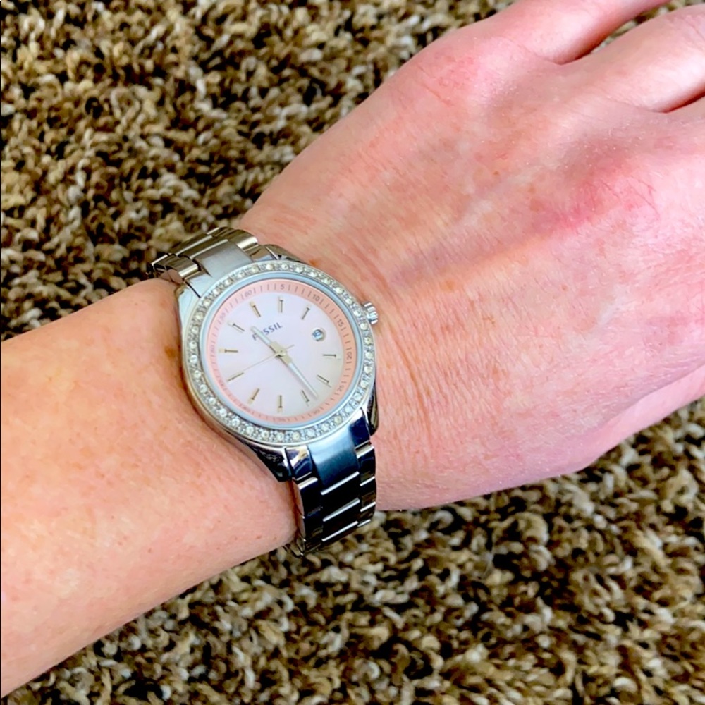 Pink Fossil Watch - Picture 6 of 6